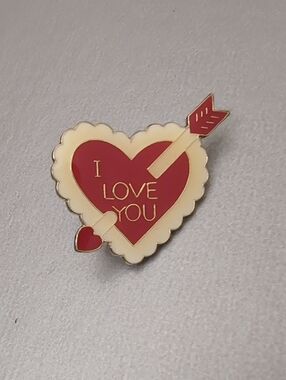 I Love You Heart Enamel Pin - Cream and Red